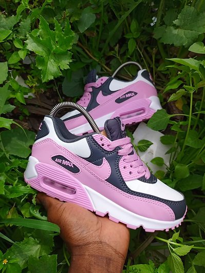 Air Max 90 Pink Grey sizes 37-40