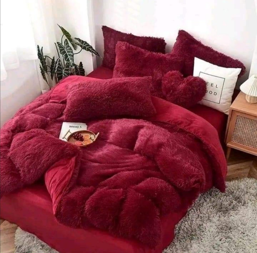 Fluffy comforter  Warm Duvet