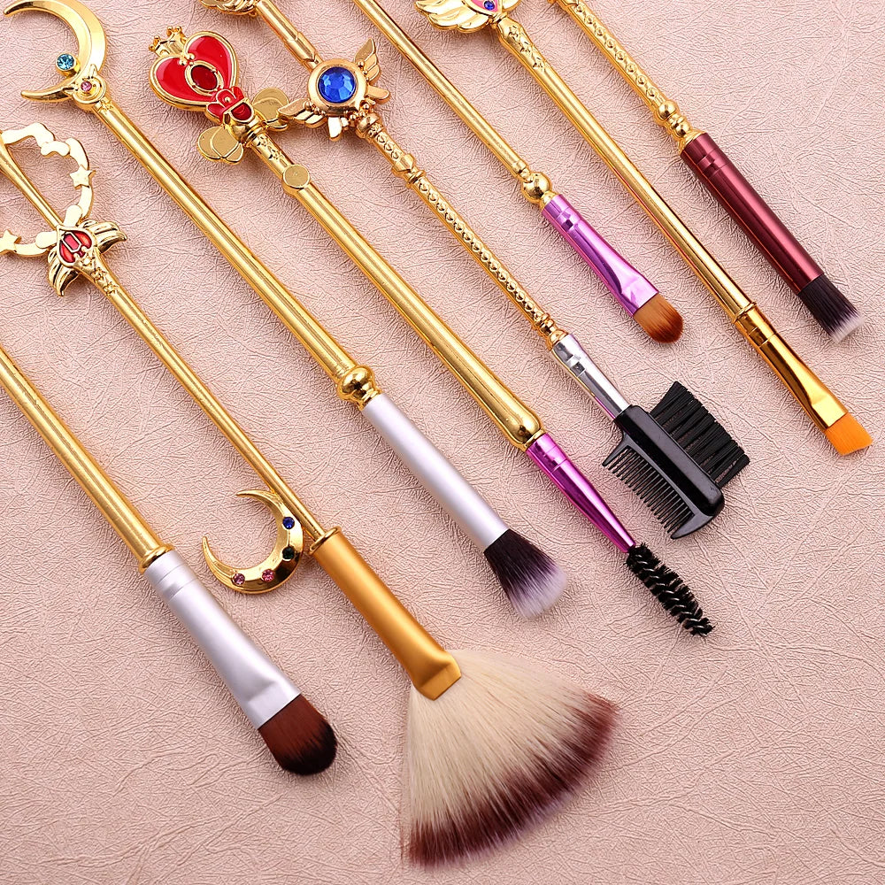 8pcs/set Sailor Moon Makeup Brushes Cartoon Figure Tsukino Usagi Wand Women Foundation Blush Eyeshadow Cosmetics Brushes Kits