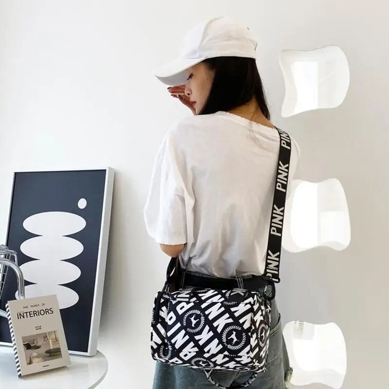 Womens Small Gym Bag Portable Multifunctional Travel Bag Waterproof Outdoor Bags Shoulder Bag For Phones Tablets Glasses Keys