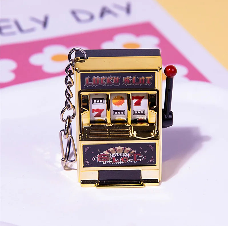 Funny Mini Slot Machine Keychain Luck Fruit Slot Gaming Machine Toy Keyring Lotto Game Bingo For Kid Cool Bag Pendant Charm Gift